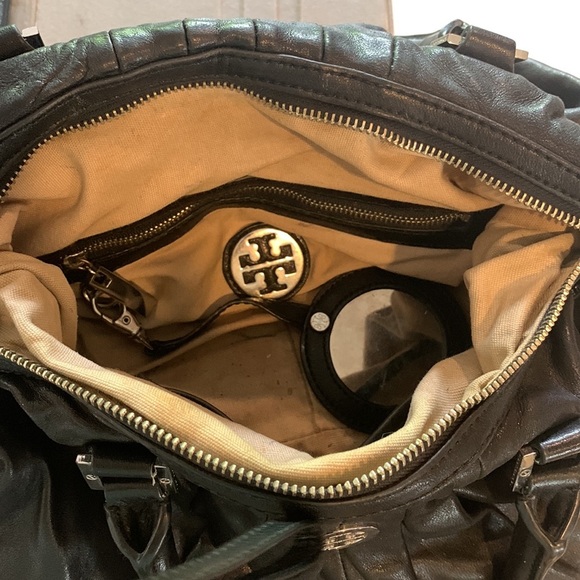 Tory Burch Verona Black Leather Pocketbook with Shoulder Straps and Handles - Picture 4 of 7